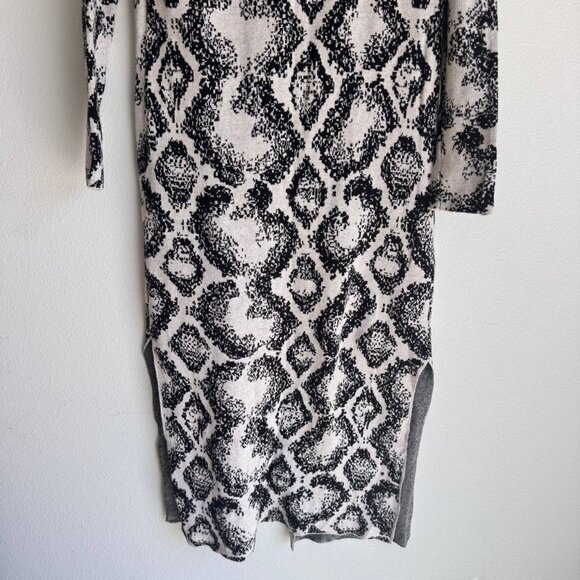 For Thee Long Snake Print Cardigan with Front Patch Pockets – Size S - Picture 6 of 8